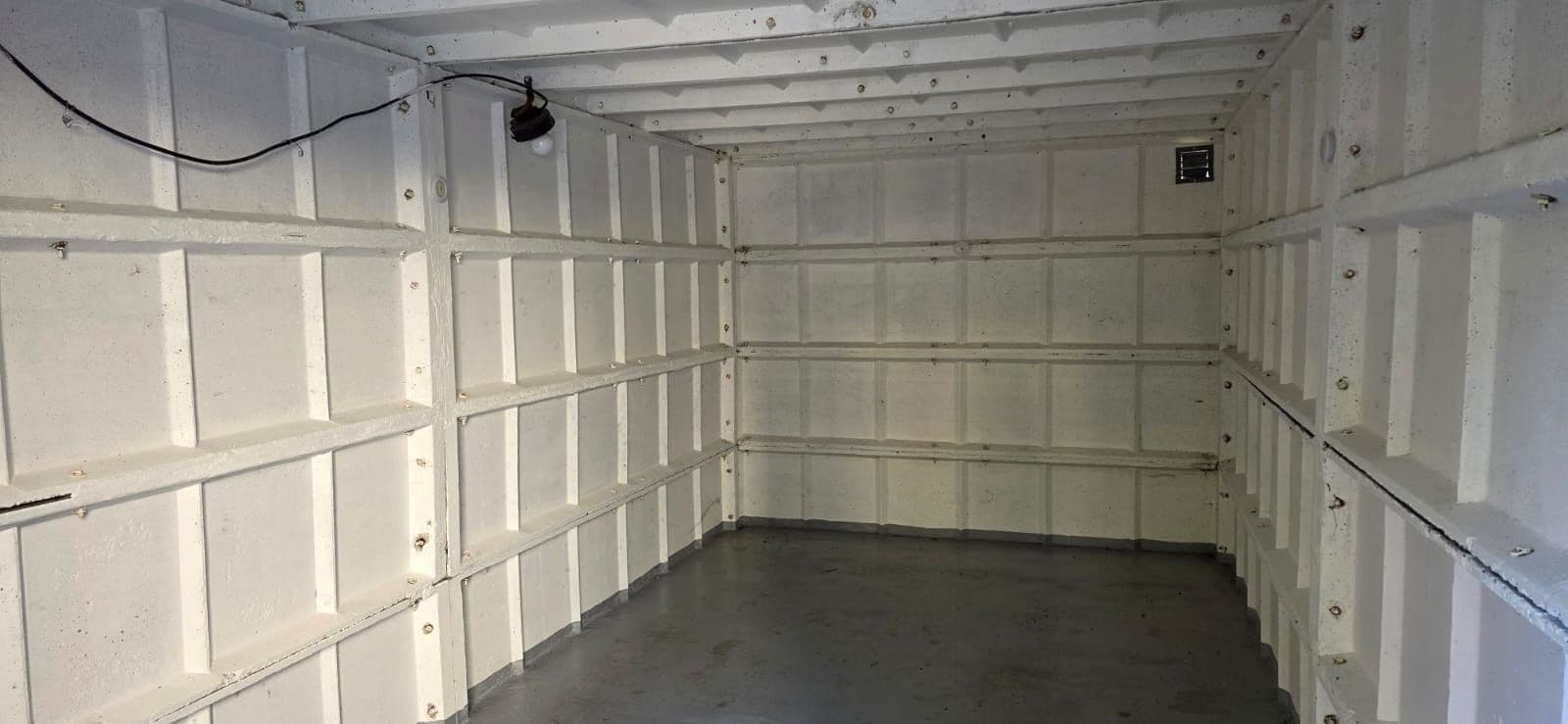 Pronájem garáže 37 m², Chodská, Říčany, Středočeský kraj Pronájem garáže 37 m², Chodská, Říčany, Středočeský kraj