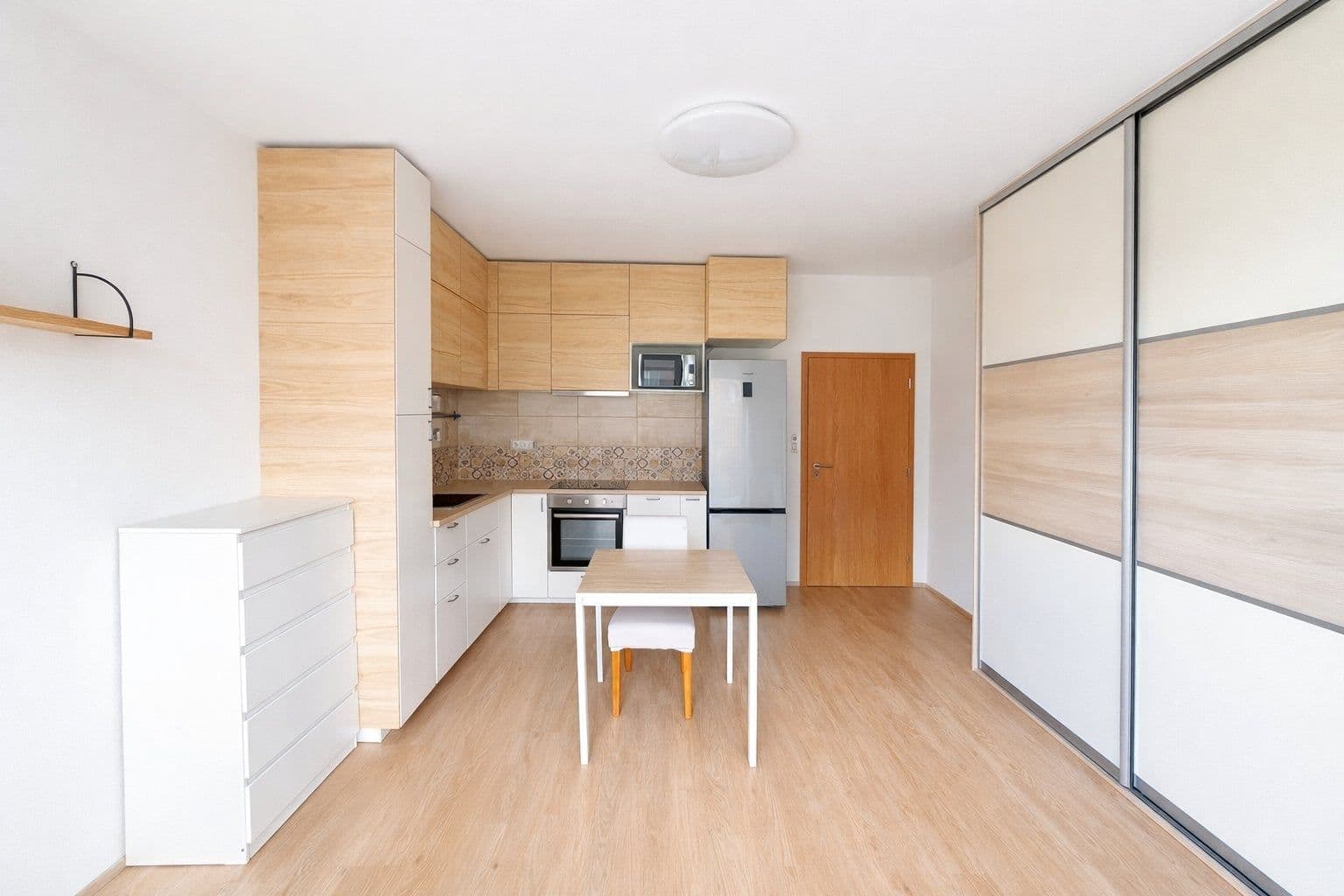 Pronájem bytu 1+kk 30 m², Ovesná, Hostivice, Středočeský kraj Pronájem bytu 1+kk 30 m², Ovesná, Hostivice, Středočeský kraj