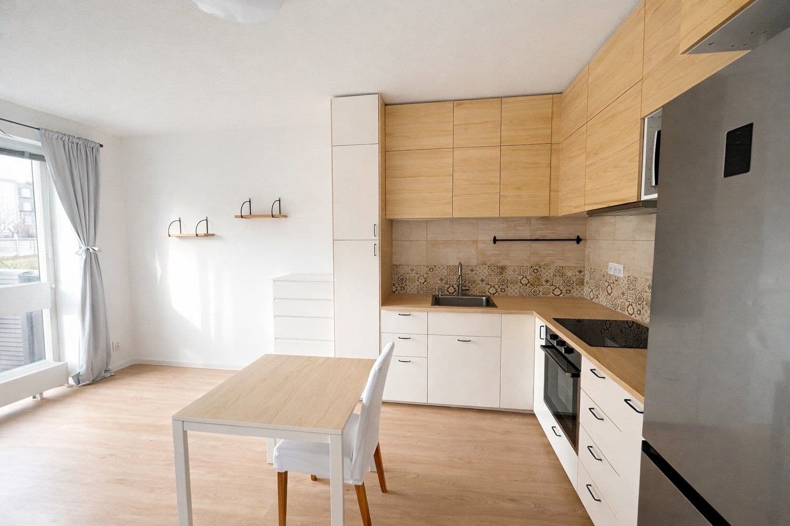 Pronájem bytu 1+kk 30 m², Ovesná, Hostivice, Středočeský kraj Pronájem bytu 1+kk 30 m², Ovesná, Hostivice, Středočeský kraj