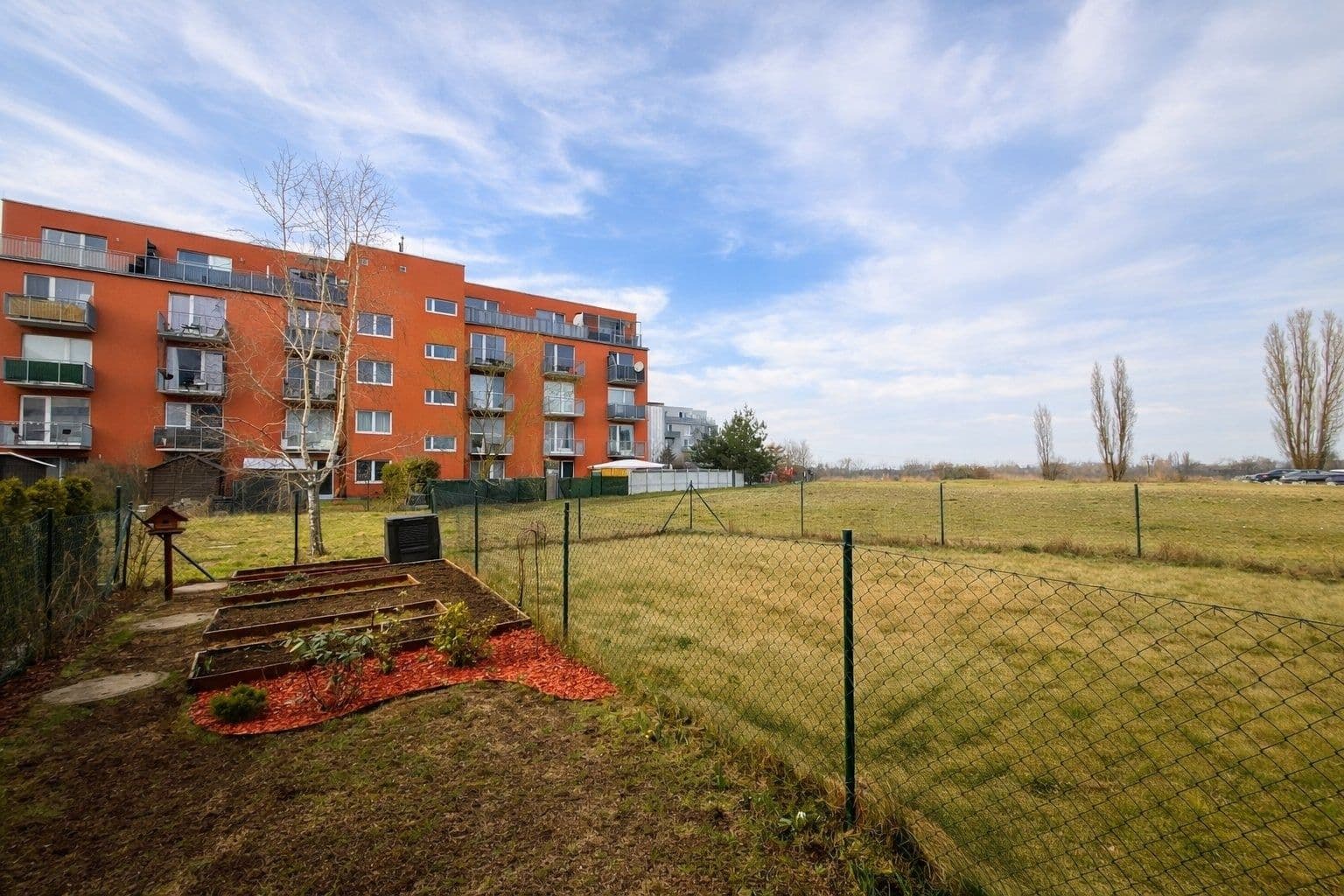 Pronájem bytu 1+kk 30 m², Ovesná, Hostivice, Středočeský kraj Pronájem bytu 1+kk 30 m², Ovesná, Hostivice, Středočeský kraj