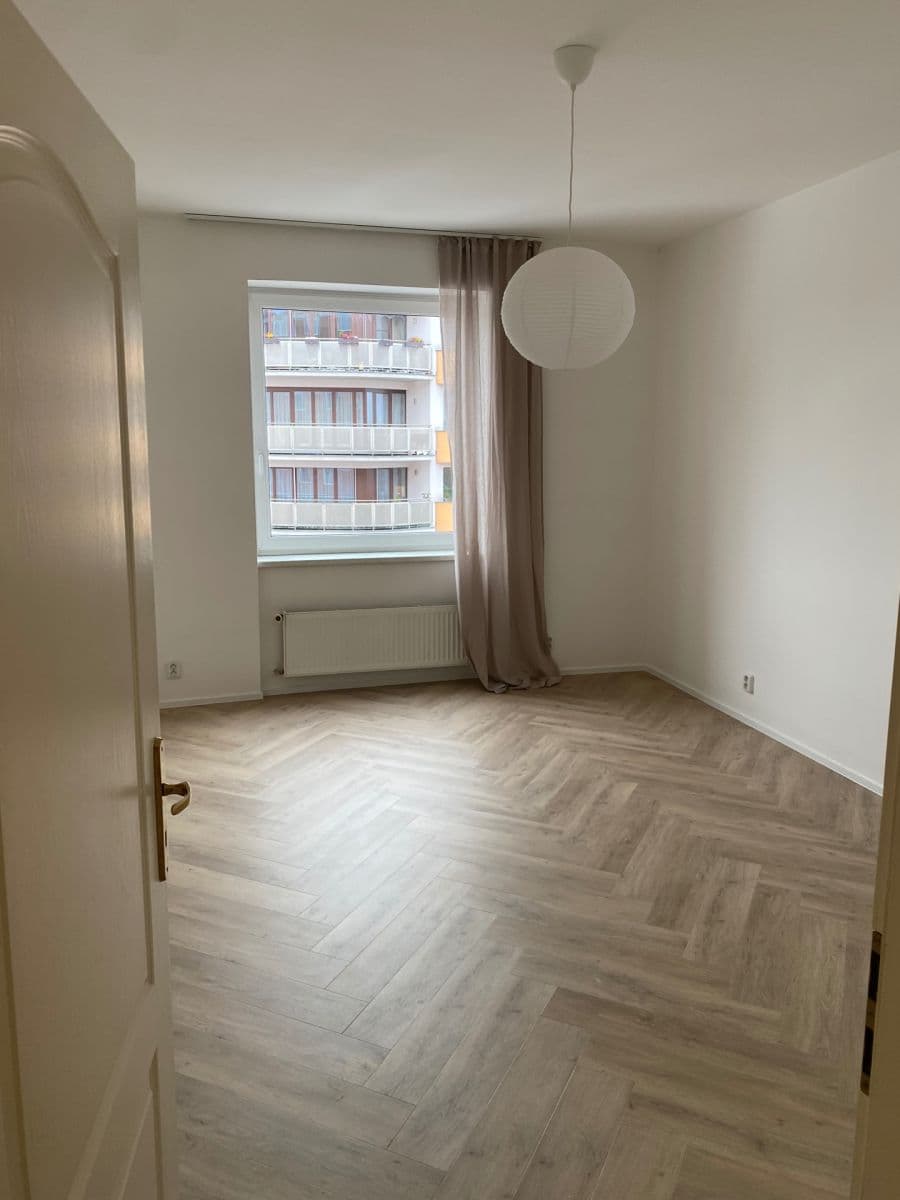 Pronájem bytu 3+kk 100 m², U Kříže, Praha, Praha Pronájem bytu 3+kk 100 m², U Kříže, Praha, Praha