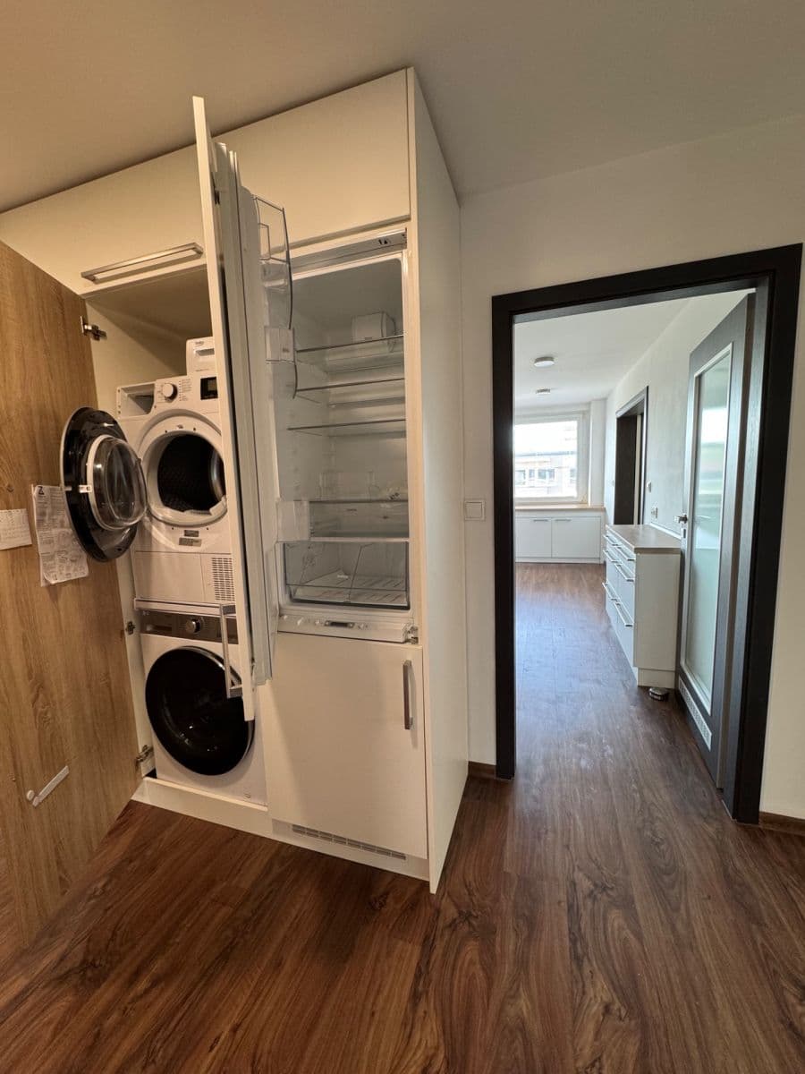 Pronájem bytu 3+1 90 m², Stoliční, Děčín, Ústecký kraj Pronájem bytu 3+1 90 m², Stoliční, Děčín, Ústecký kraj