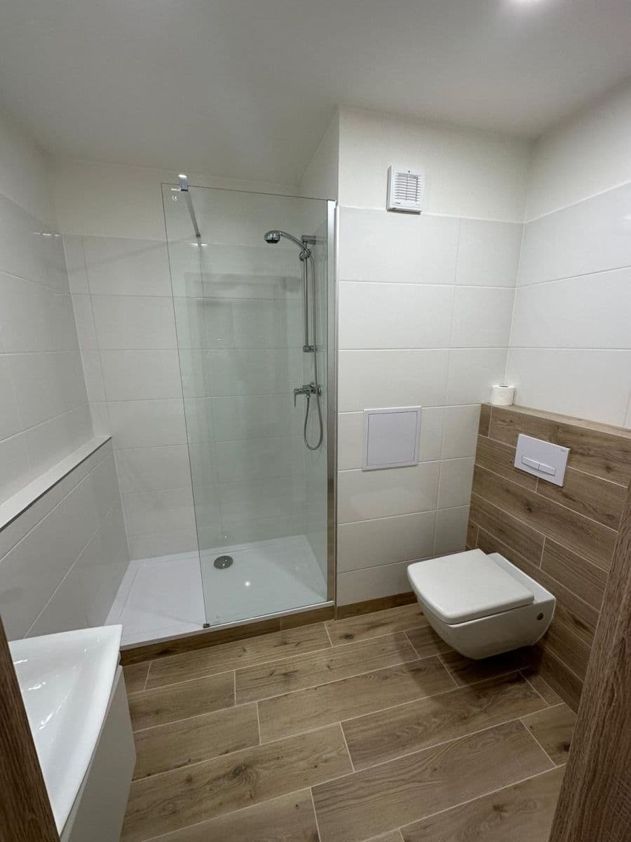 Pronájem bytu 2+kk 45 m², Nechvílova, Praha, Praha Pronájem bytu 2+kk 45 m², Nechvílova, Praha, Praha