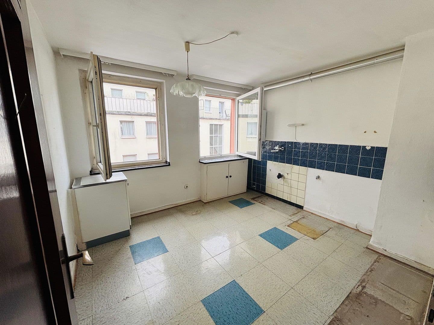 Prodej bytu 2+1 58 m², Gartenstraße 26, Krefeld, Severní Porýní-Vestfálsko Prodej bytu 2+1 58 m², Gartenstraße 26, Krefeld, Severní Porýní-Vestfálsko