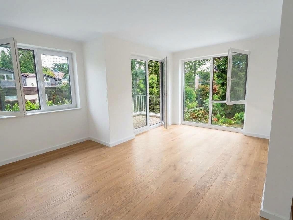 Pronájem bytu 2+1 58 m², Bergisch Gladbach, Severní Porýní-Vestfálsko Pronájem bytu 2+1 58 m², Bergisch Gladbach, Severní Porýní-Vestfálsko