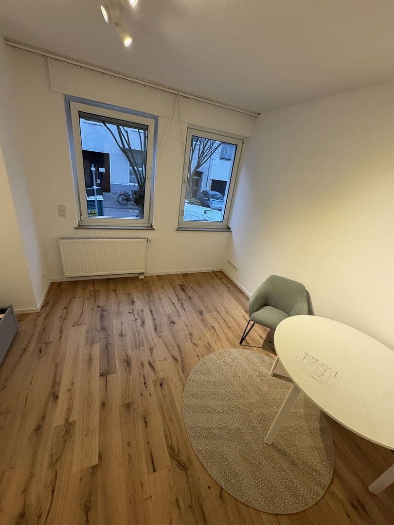 Pronájem bytu 1+1 28 m², Marsiliusstraße 93, Köln, Severní Porýní-Vestfálsko Pronájem bytu 1+1 28 m², Marsiliusstraße 93, Köln, Severní Porýní-Vestfálsko