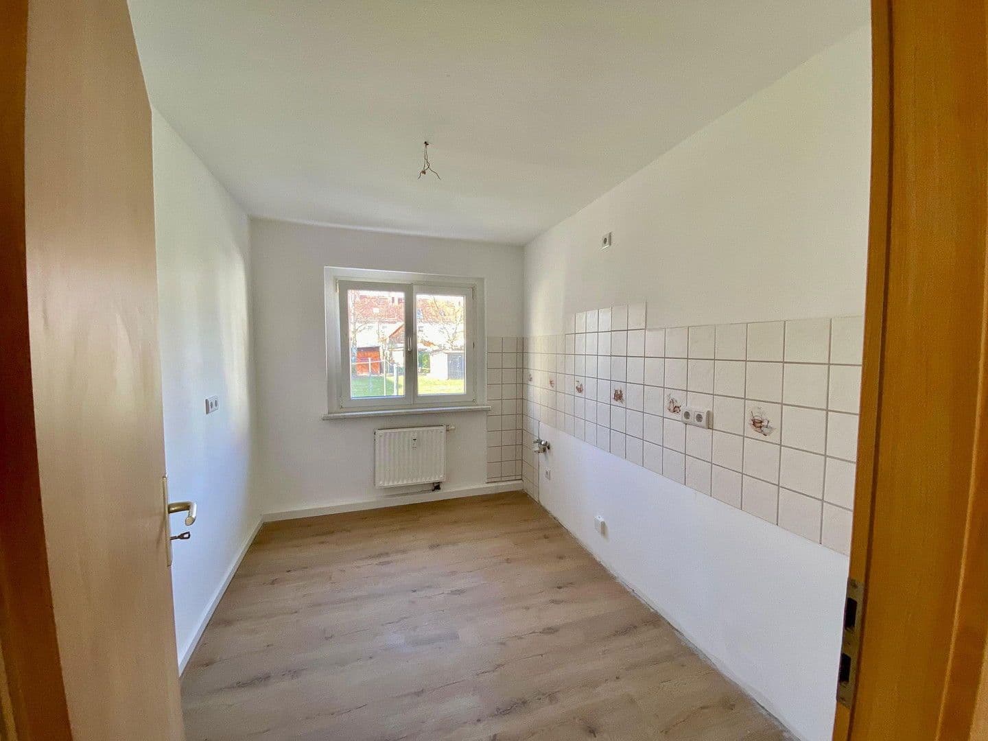 Pronájem bytu 3+1 66 m², Uhlandstraße 1, Zwenkau, Sasko Pronájem bytu 3+1 66 m², Uhlandstraße 1, Zwenkau, Sasko