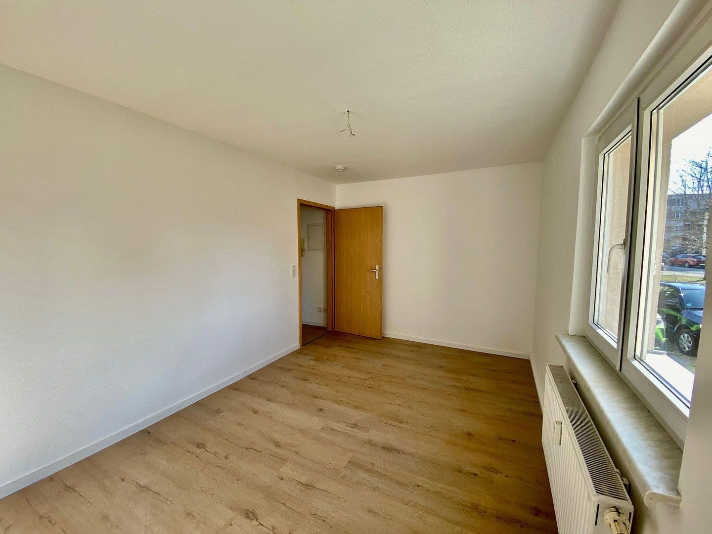 Pronájem bytu 3+1 66 m², Uhlandstraße 1, Zwenkau, Sasko Pronájem bytu 3+1 66 m², Uhlandstraße 1, Zwenkau, Sasko