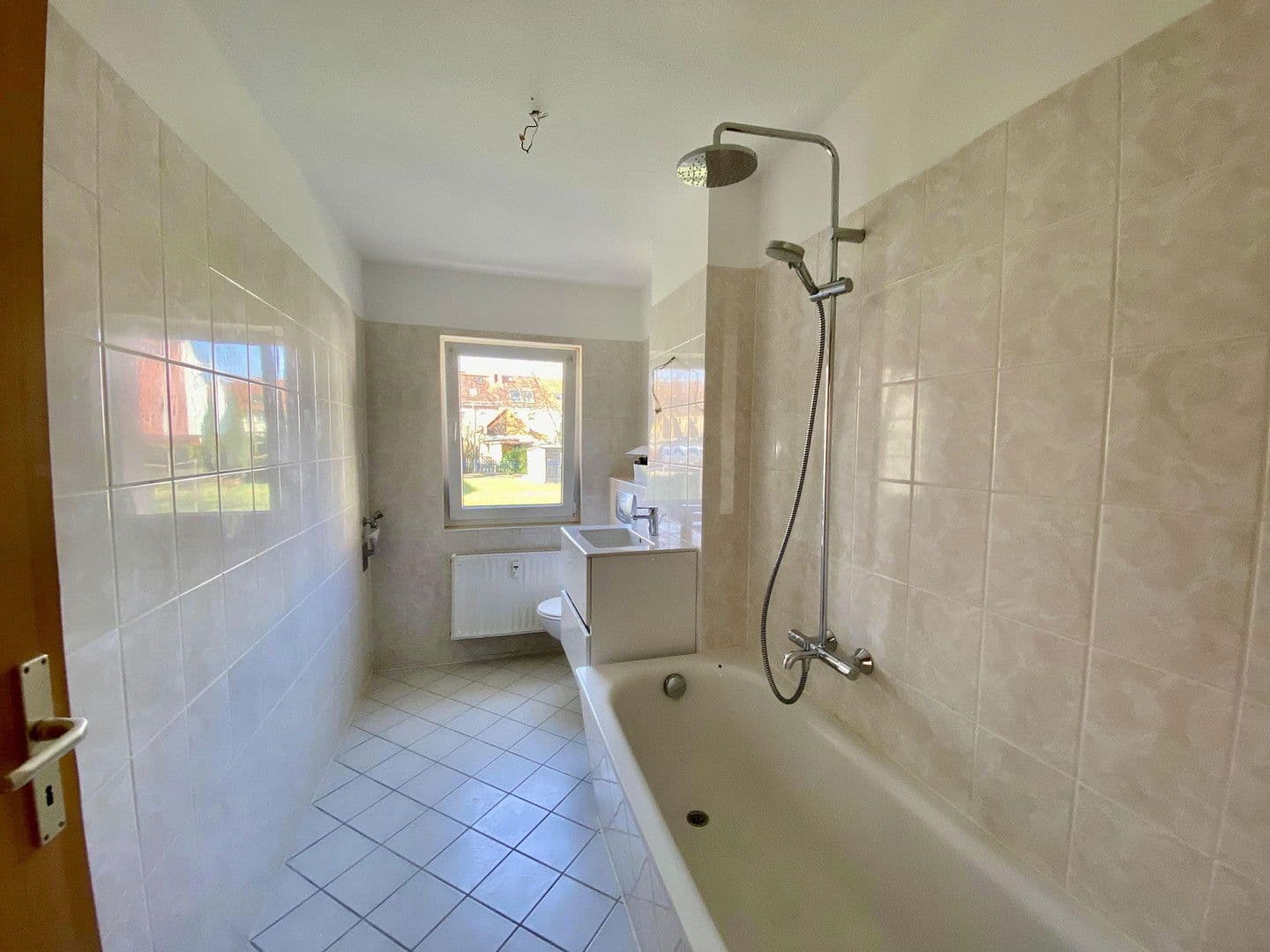 Pronájem bytu 3+1 66 m², Uhlandstraße 1, Zwenkau, Sasko Pronájem bytu 3+1 66 m², Uhlandstraße 1, Zwenkau, Sasko