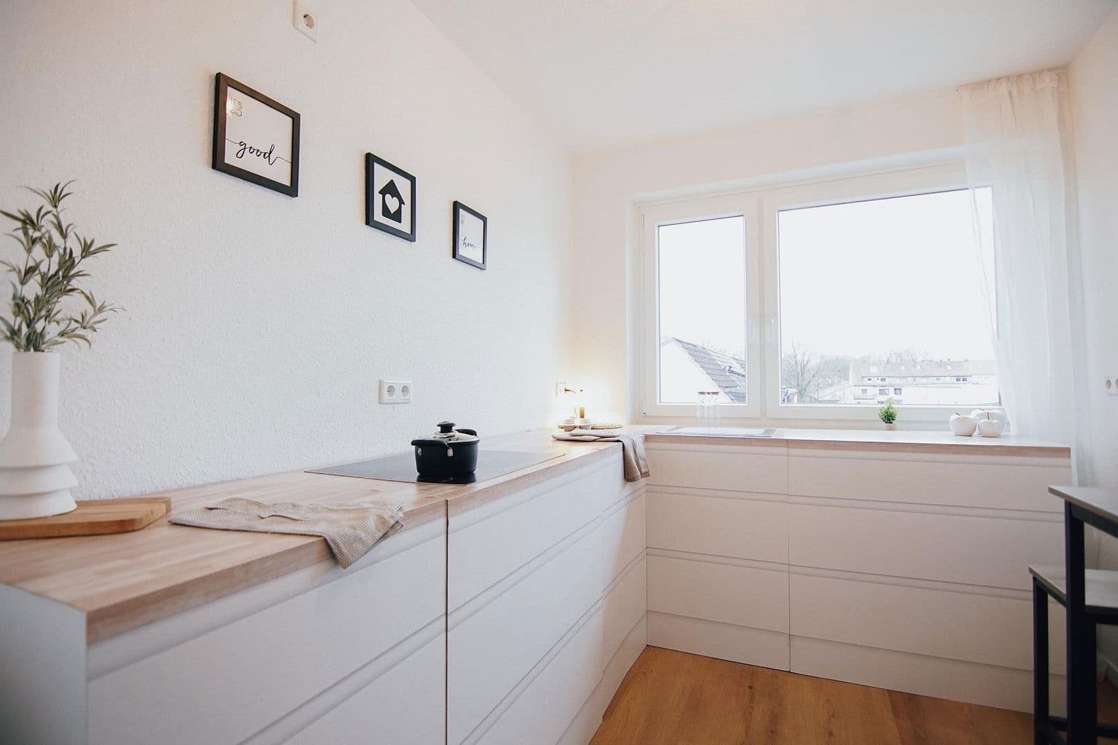 Prodej bytu 3+1 79 m², Bremen, Bremen Prodej bytu 3+1 79 m², Bremen, Bremen