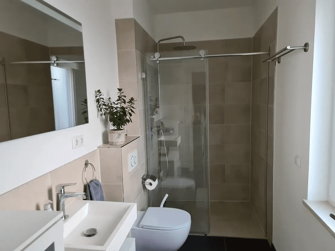 Prodej domu 131 m², pozemek 288 m², Bruckmühl, Bavorsko Prodej domu 131 m², pozemek 288 m², Bruckmühl, Bavorsko