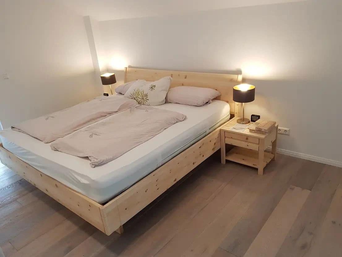 Prodej domu 131 m², pozemek 288 m², Bruckmühl, Bavorsko Prodej domu 131 m², pozemek 288 m², Bruckmühl, Bavorsko