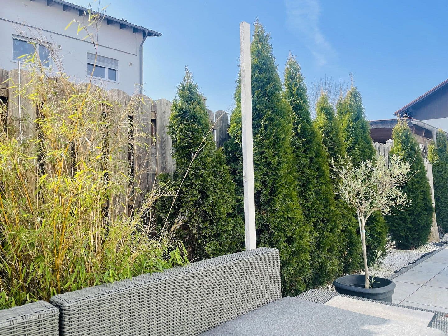 Prodej domu 131 m², pozemek 288 m², Bruckmühl, Bavorsko Prodej domu 131 m², pozemek 288 m², Bruckmühl, Bavorsko