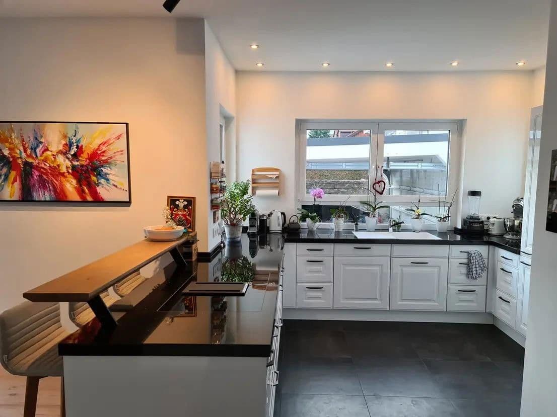 Prodej domu 131 m², pozemek 288 m², Bruckmühl, Bavorsko Prodej domu 131 m², pozemek 288 m², Bruckmühl, Bavorsko