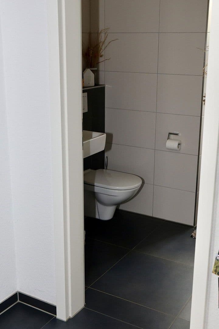 Prodej domu 183 m², pozemek 483 m², Ludwigsburg, Bádensko-Württembersko Prodej domu 183 m², pozemek 483 m², Ludwigsburg, Bádensko-Württembersko