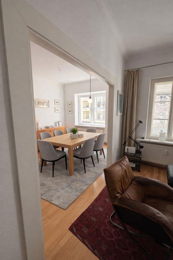 Prodej bytu 2+kk 100 m², Blissestraße 55, Berlin, Berlín Prodej bytu 2+kk 100 m², Blissestraße 55, Berlin, Berlín