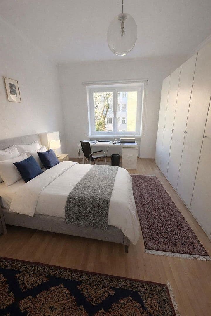 Prodej bytu 2+kk 100 m², Blissestraße 55, Berlin, Berlín Prodej bytu 2+kk 100 m², Blissestraße 55, Berlin, Berlín