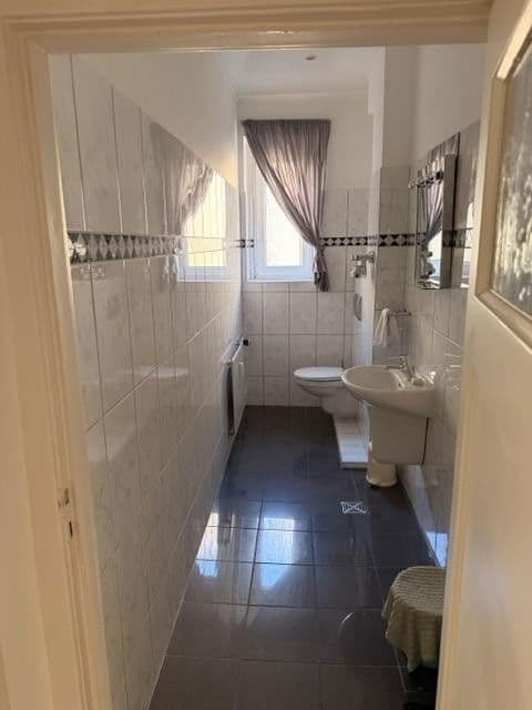 Prodej bytu 2+kk 100 m², Blissestraße 55, Berlin, Berlín Prodej bytu 2+kk 100 m², Blissestraße 55, Berlin, Berlín