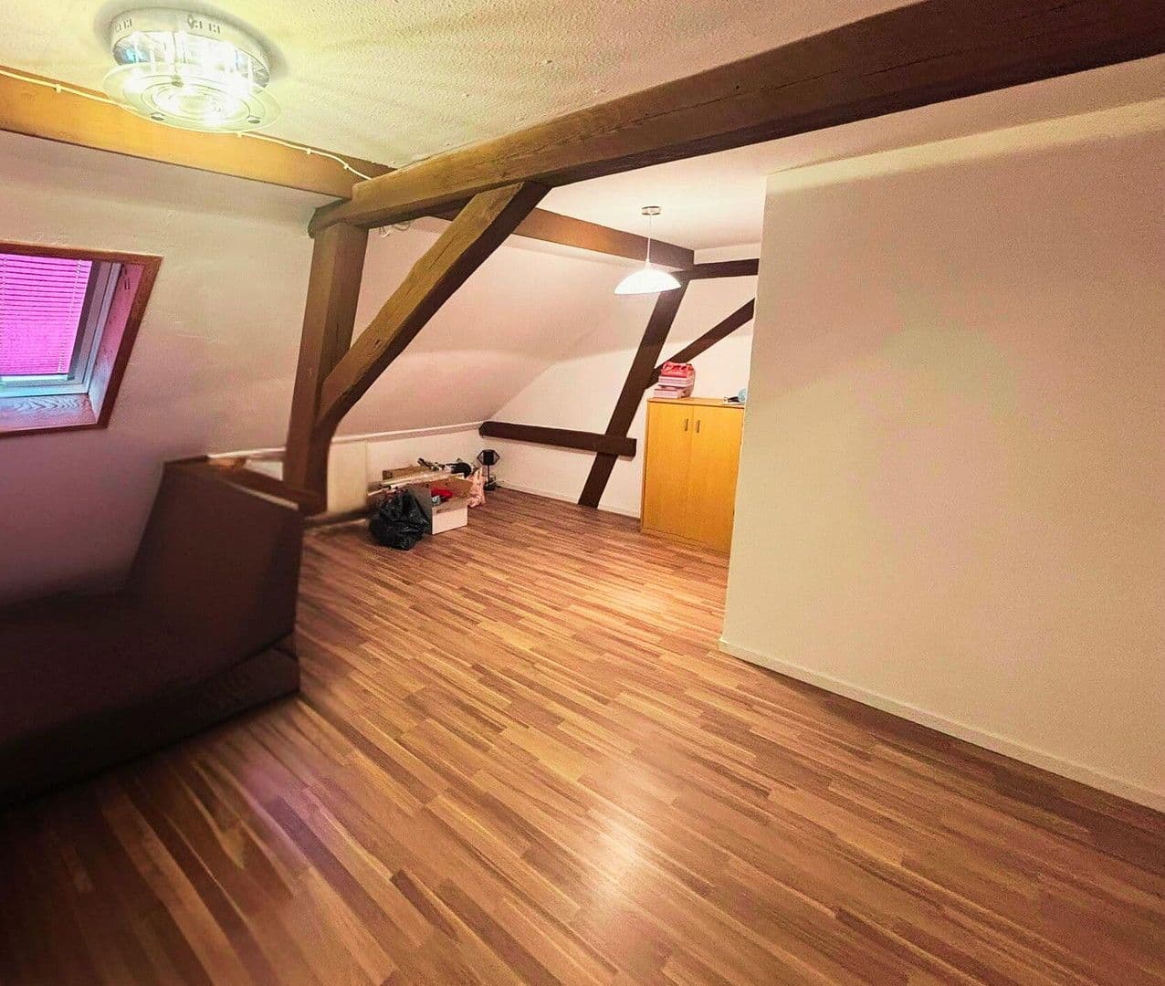 Pronájem bytu 4+1 132 m², Hoferstr. 7, Gefell, Durynsko Pronájem bytu 4+1 132 m², Hoferstr. 7, Gefell, Durynsko