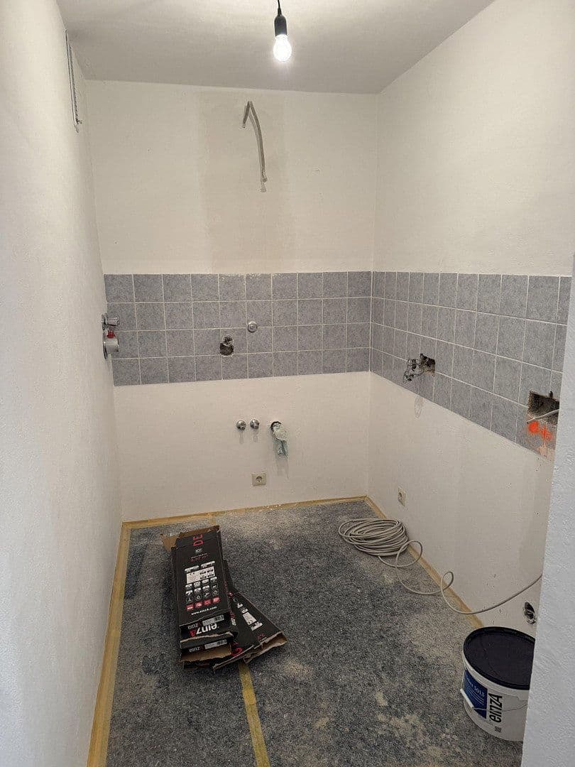 Pronájem bytu 1+1 34 m², Lohgrabenstr. 1A, Regensburg, Bavorsko Pronájem bytu 1+1 34 m², Lohgrabenstr. 1A, Regensburg, Bavorsko