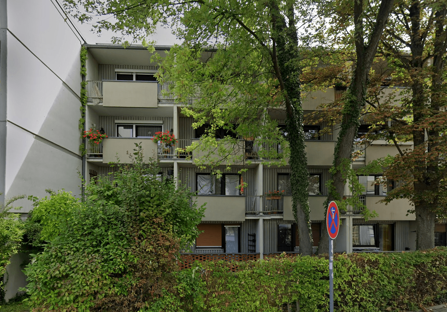 Pronájem bytu 1+1 34 m², Lohgrabenstr. 1A, Regensburg, Bavorsko Pronájem bytu 1+1 34 m², Lohgrabenstr. 1A, Regensburg, Bavorsko