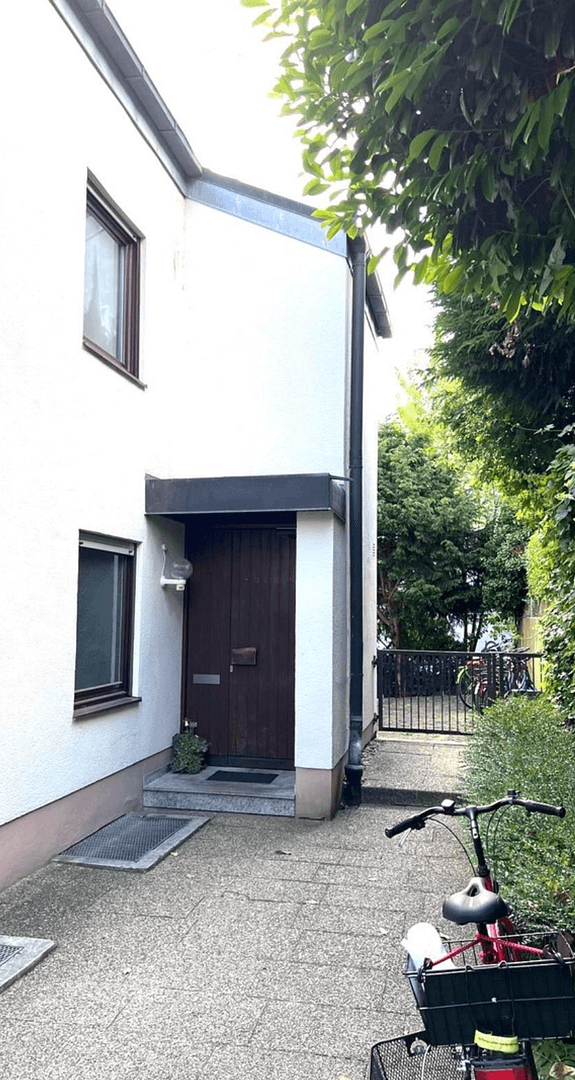 Pronájem bytu 2+1 47 m², Alte Nürnberger Str. 56, Regensburg, Bavorsko Pronájem bytu 2+1 47 m², Alte Nürnberger Str. 56, Regensburg, Bavorsko