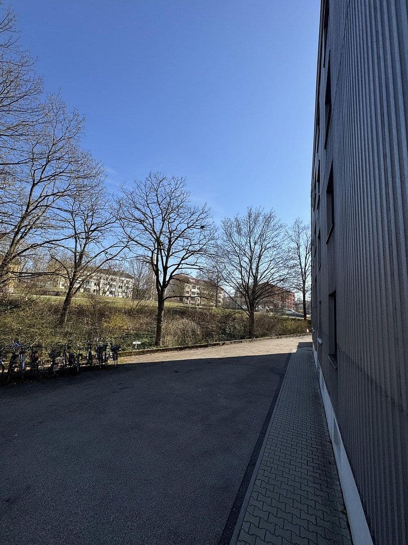 Pronájem bytu 1+1 34 m², Lohgrabenstr. 1A, Regensburg, Bavorsko Pronájem bytu 1+1 34 m², Lohgrabenstr. 1A, Regensburg, Bavorsko