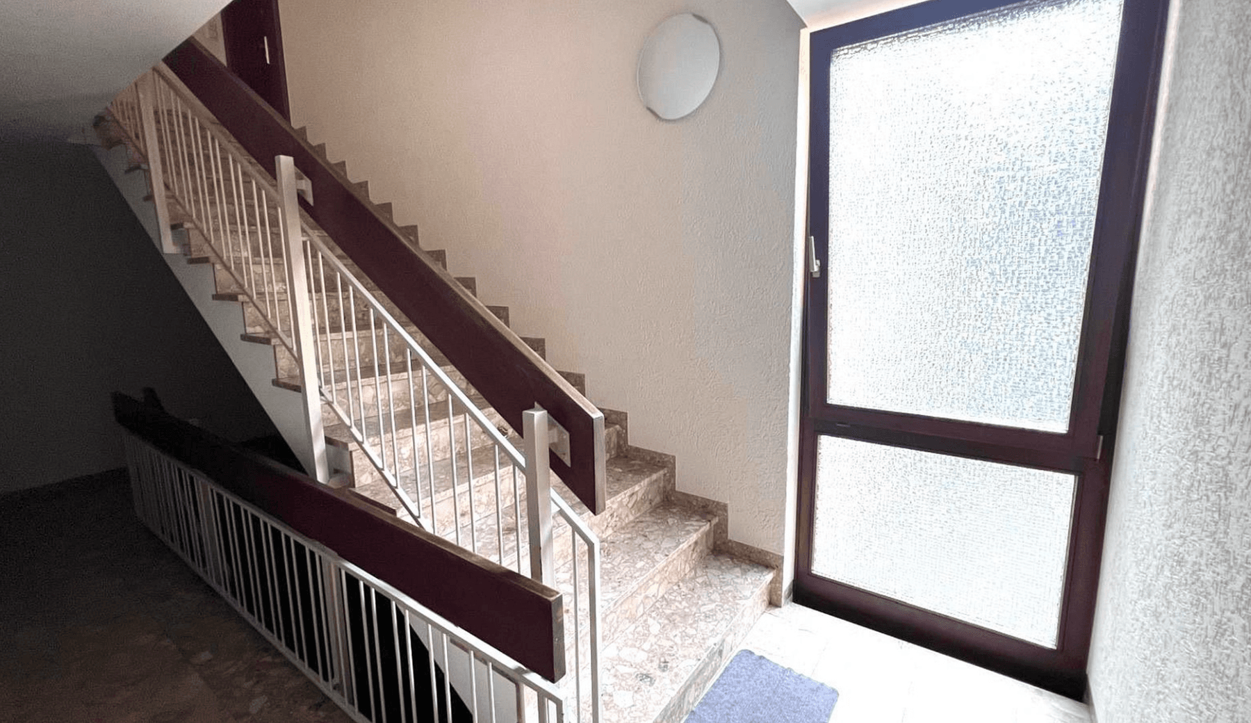 Pronájem bytu 2+1 47 m², Alte Nürnberger Str. 56, Regensburg, Bavorsko Pronájem bytu 2+1 47 m², Alte Nürnberger Str. 56, Regensburg, Bavorsko