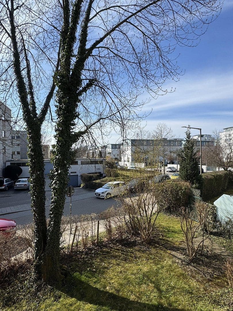 Pronájem bytu 1+1 34 m², Lohgrabenstr. 1A, Regensburg, Bavorsko Pronájem bytu 1+1 34 m², Lohgrabenstr. 1A, Regensburg, Bavorsko