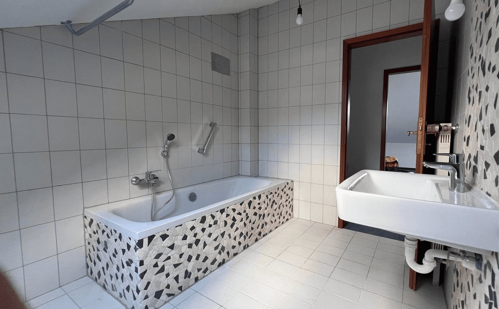 Pronájem bytu 2+1 47 m², Alte Nürnberger Str. 56, Regensburg, Bavorsko Pronájem bytu 2+1 47 m², Alte Nürnberger Str. 56, Regensburg, Bavorsko