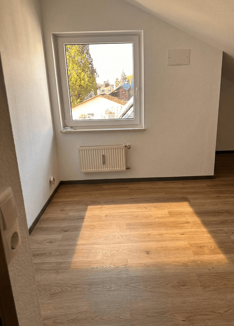 Pronájem bytu 2+1 47 m², Alte Nürnberger Str. 56, Regensburg, Bavorsko Pronájem bytu 2+1 47 m², Alte Nürnberger Str. 56, Regensburg, Bavorsko