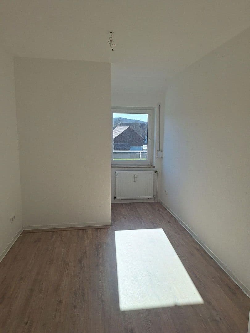 Prodej bytu 3+kk 88 m², Hauptstraße 38, Bovenden, Dolní Sasko Prodej bytu 3+kk 88 m², Hauptstraße 38, Bovenden, Dolní Sasko