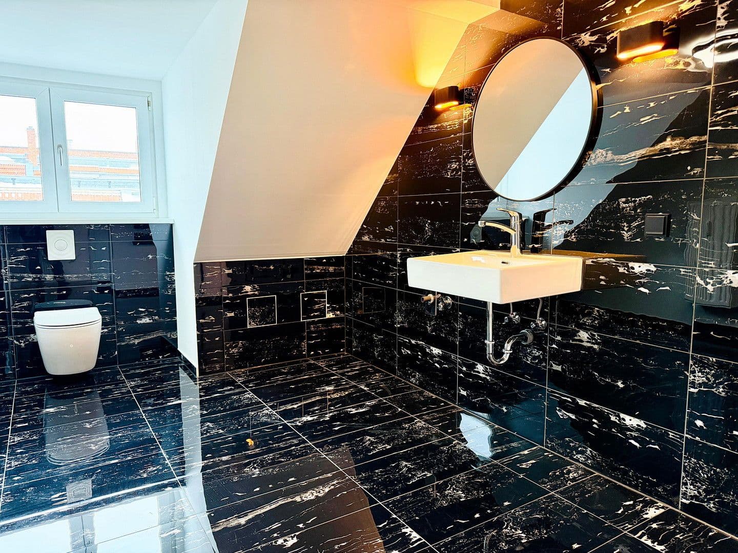 Prodej bytu 3+1 85 m², Gleimstraße 61, Berlin, Berlín Prodej bytu 3+1 85 m², Gleimstraße 61, Berlin, Berlín