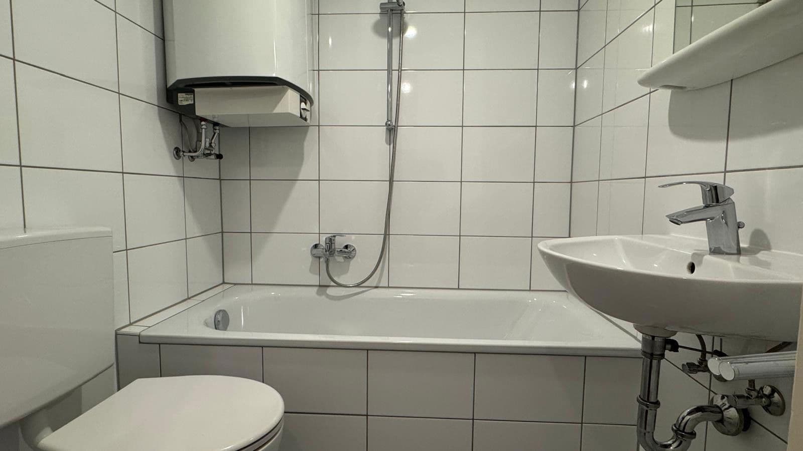 Pronájem bytu 1+1 20 m², Brecherspitzstraße 3, München, Bavorsko Pronájem bytu 1+1 20 m², Brecherspitzstraße 3, München, Bavorsko