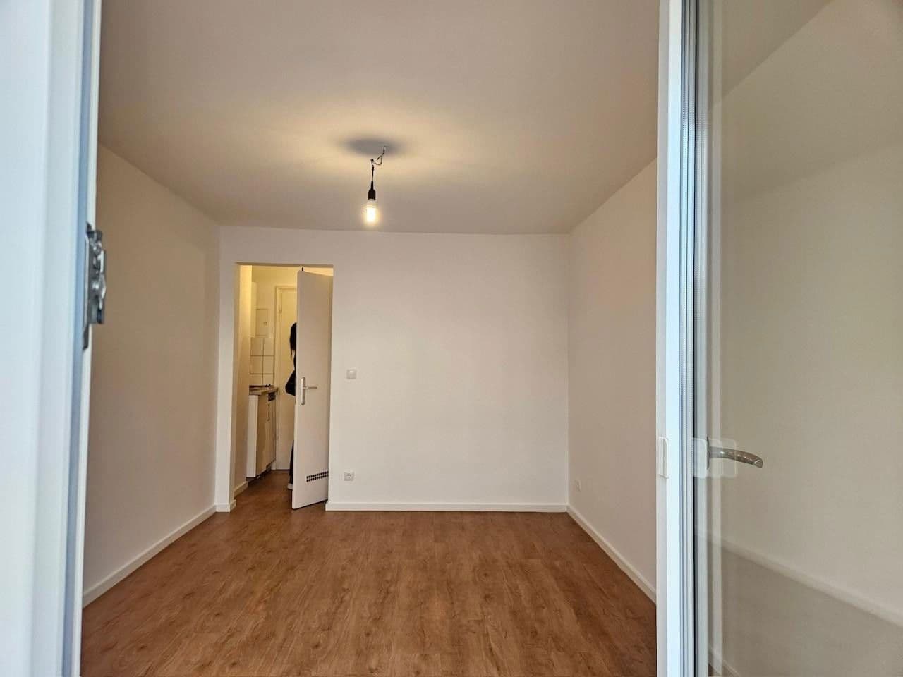 Pronájem bytu 1+1 20 m², Brecherspitzstraße 3, München, Bavorsko Pronájem bytu 1+1 20 m², Brecherspitzstraße 3, München, Bavorsko