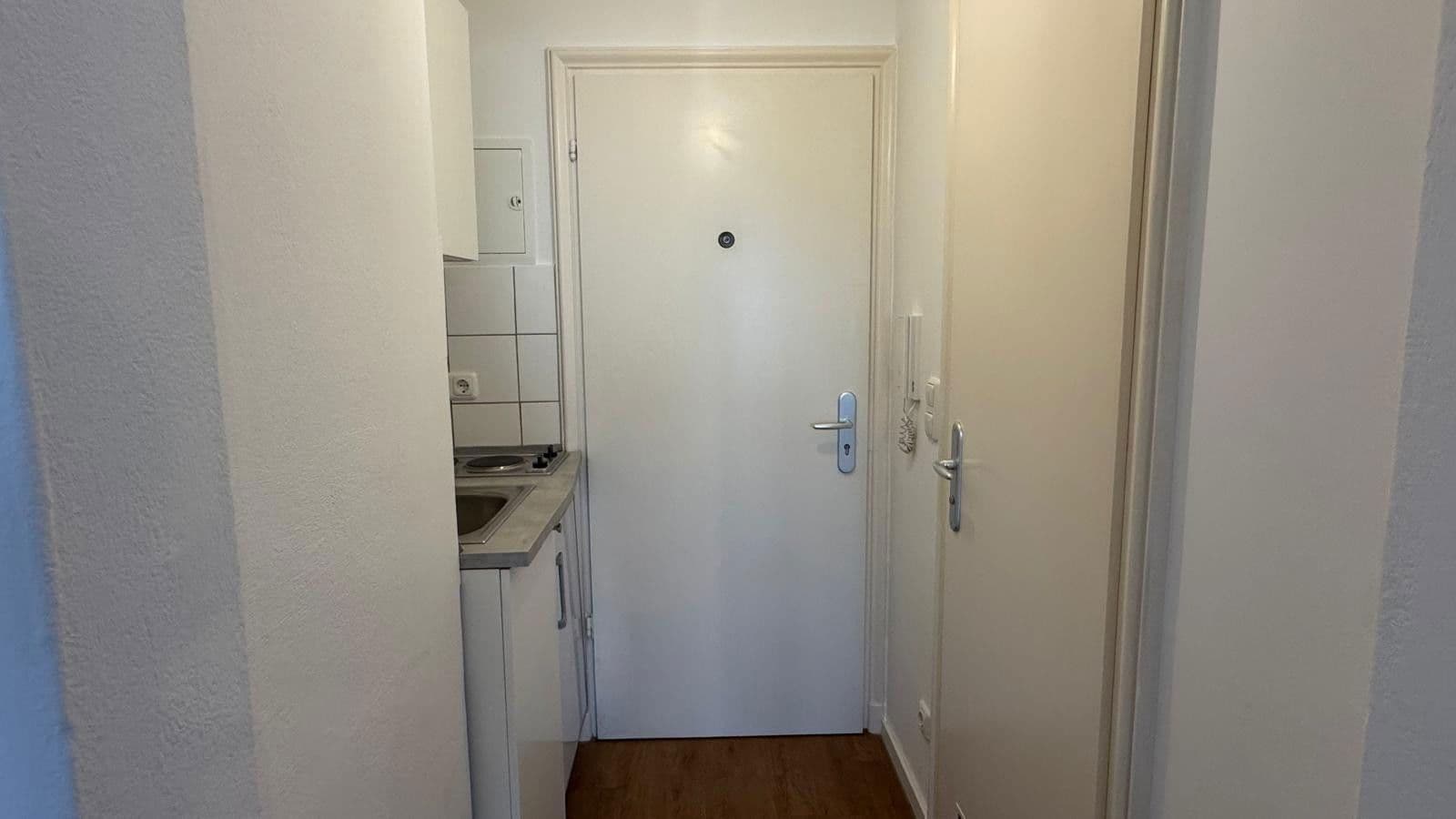 Pronájem bytu 1+1 20 m², Brecherspitzstraße 3, München, Bavorsko Pronájem bytu 1+1 20 m², Brecherspitzstraße 3, München, Bavorsko