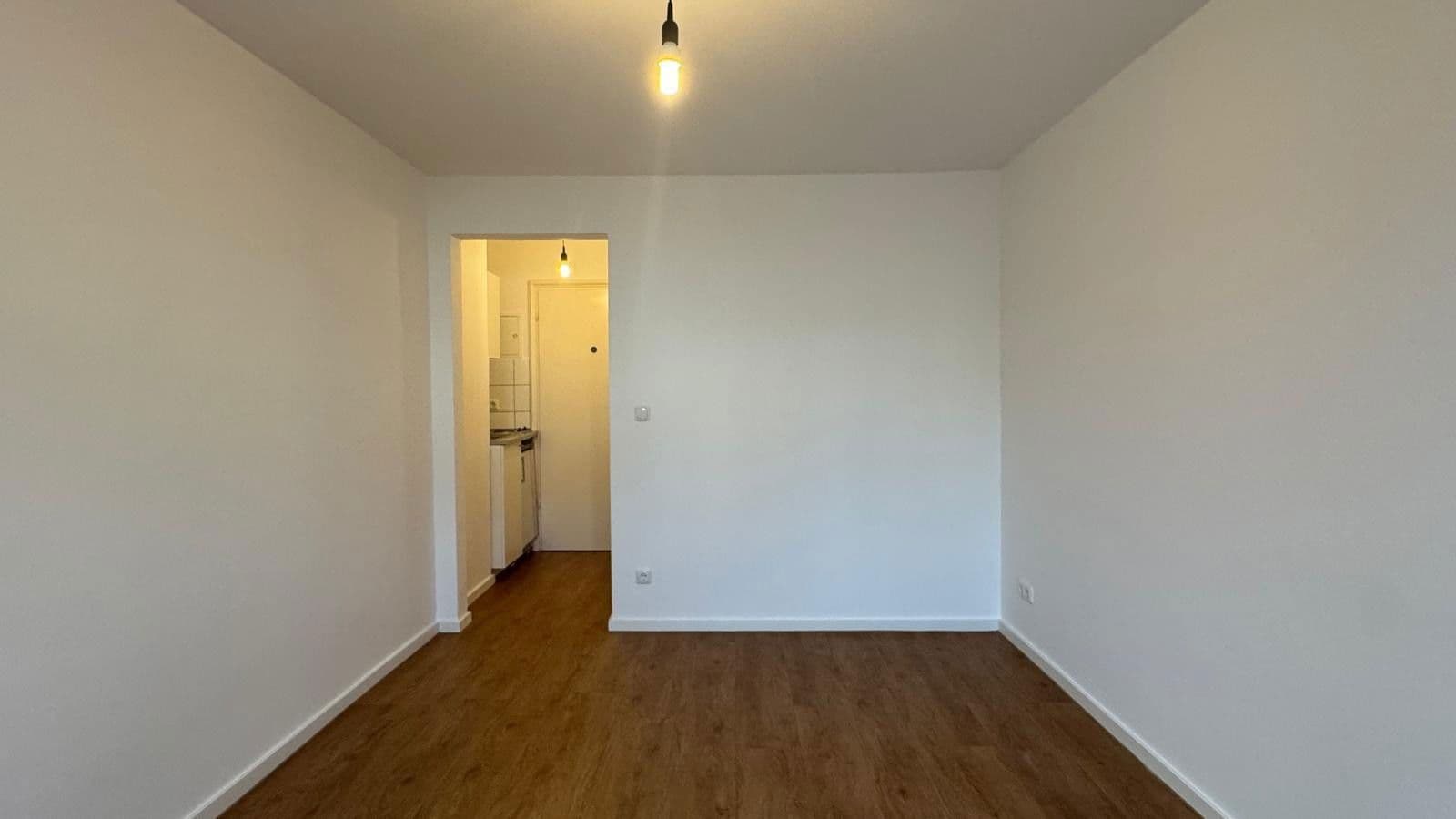 Pronájem bytu 1+1 20 m², Brecherspitzstraße 3, München, Bavorsko Pronájem bytu 1+1 20 m², Brecherspitzstraße 3, München, Bavorsko