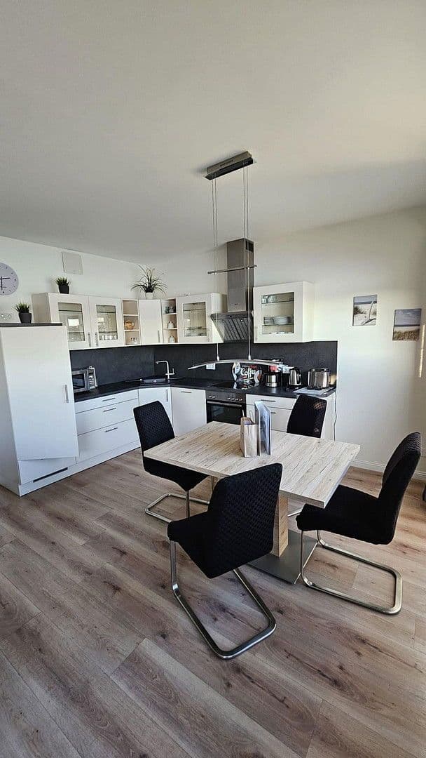 Prodej bytu 3+1 93 m², Heiligenhafen, Šlesvicko-Holštýnsko Prodej bytu 3+1 93 m², Heiligenhafen, Šlesvicko-Holštýnsko