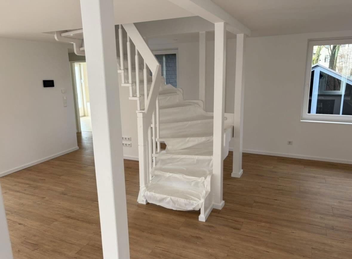 Prodej domu 173 m², pozemek 584 m², Edith-Stein-Straße 34, Wuppertal, Severní Porýní-Vestfálsko Prodej domu 173 m², pozemek 584 m², Edith-Stein-Straße 34, Wuppertal, Severní Porýní-Vestfálsko