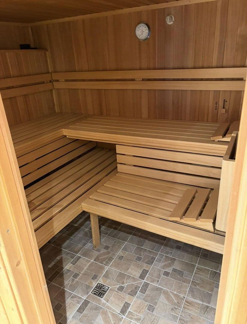 Prodej domu 173 m², pozemek 584 m², Edith-Stein-Straße 34, Wuppertal, Severní Porýní-Vestfálsko Prodej domu 173 m², pozemek 584 m², Edith-Stein-Straße 34, Wuppertal, Severní Porýní-Vestfálsko