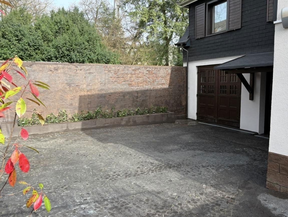 Prodej domu 173 m², pozemek 584 m², Edith-Stein-Straße 34, Wuppertal, Severní Porýní-Vestfálsko Prodej domu 173 m², pozemek 584 m², Edith-Stein-Straße 34, Wuppertal, Severní Porýní-Vestfálsko