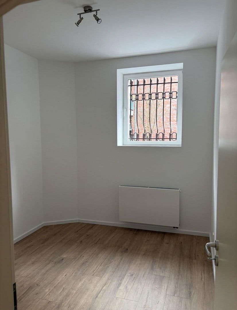 Prodej domu 173 m², pozemek 584 m², Edith-Stein-Straße 34, Wuppertal, Severní Porýní-Vestfálsko Prodej domu 173 m², pozemek 584 m², Edith-Stein-Straße 34, Wuppertal, Severní Porýní-Vestfálsko