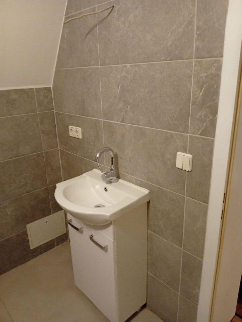 Pronájem bytu 3+1 65 m², Jakobstraße 35, Naumburg (Saale), Sasko-Anhaltsko Pronájem bytu 3+1 65 m², Jakobstraße 35, Naumburg (Saale), Sasko-Anhaltsko