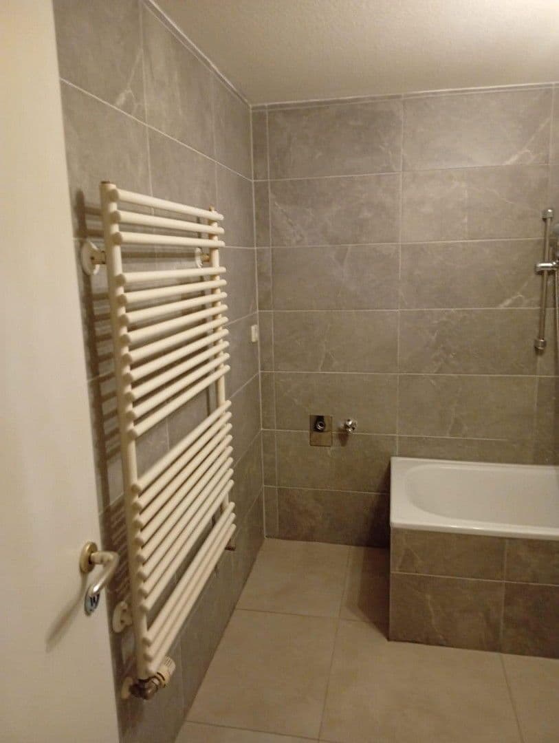 Pronájem bytu 3+1 65 m², Jakobstraße 35, Naumburg (Saale), Sasko-Anhaltsko Pronájem bytu 3+1 65 m², Jakobstraße 35, Naumburg (Saale), Sasko-Anhaltsko