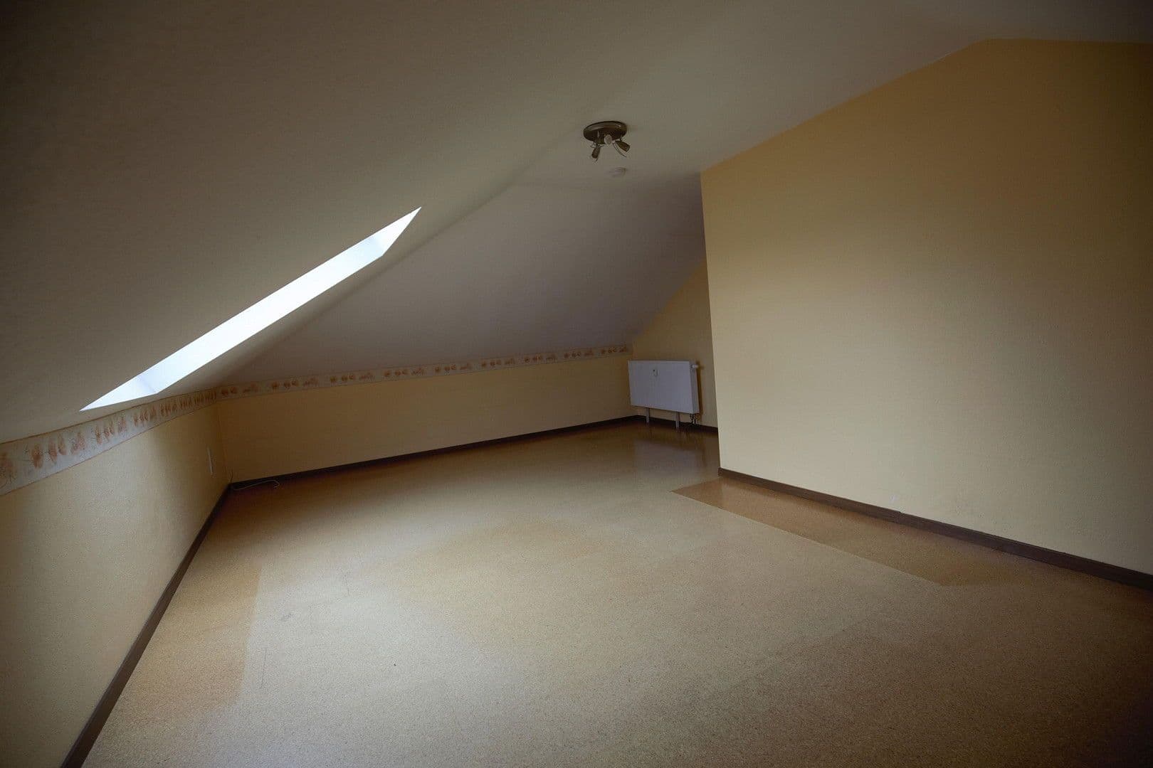 Pronájem kanceláře 25 m², Carl-Zeiss-Str. 5, Frankenthal, Porýní-Falc Pronájem kanceláře 25 m², Carl-Zeiss-Str. 5, Frankenthal, Porýní-Falc