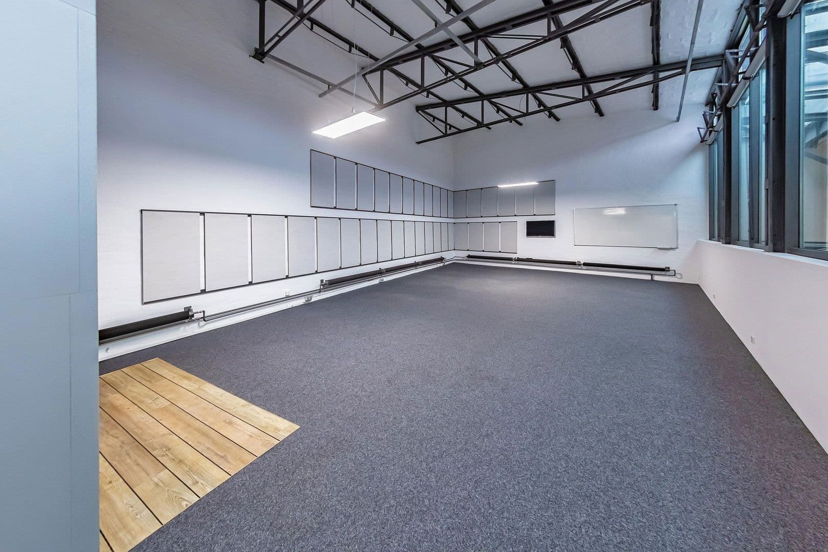 Pronájem kanceláře 115 m², Braunschweig, Dolní Sasko Pronájem kanceláře 115 m², Braunschweig, Dolní Sasko