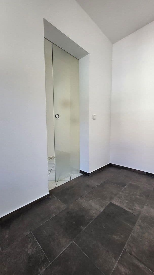 Pronájem bytu 3+1 100 m², Münchner Str. 179, Karlsfeld, Bavorsko Pronájem bytu 3+1 100 m², Münchner Str. 179, Karlsfeld, Bavorsko