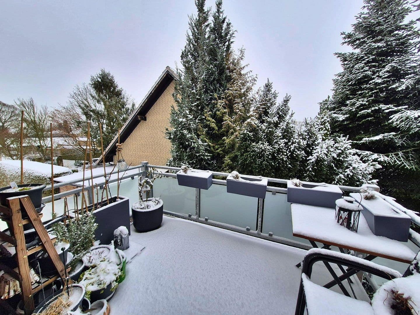 Pronájem bytu 3+1 74 m², Porta Westfalica, Severní Porýní-Vestfálsko Pronájem bytu 3+1 74 m², Porta Westfalica, Severní Porýní-Vestfálsko