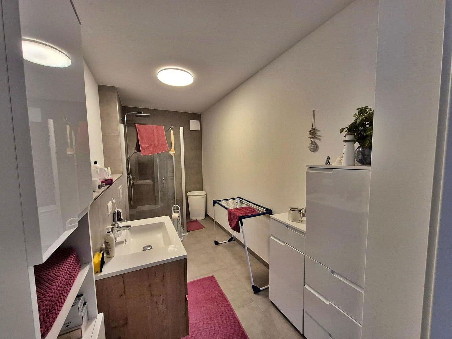 Pronájem bytu 3+1 74 m², Porta Westfalica, Severní Porýní-Vestfálsko Pronájem bytu 3+1 74 m², Porta Westfalica, Severní Porýní-Vestfálsko