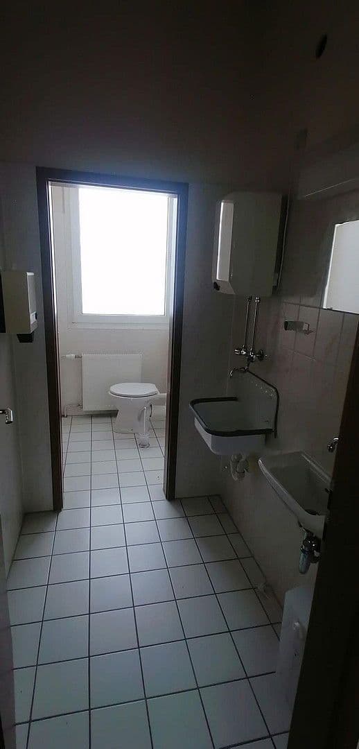 Pronájem kanceláře 660 m², Schaumbergstrasse 7A, Schwarzenbach a.d.Saale, Bavorsko Pronájem kanceláře 660 m², Schaumbergstrasse 7A, Schwarzenbach a.d.Saale, Bavorsko